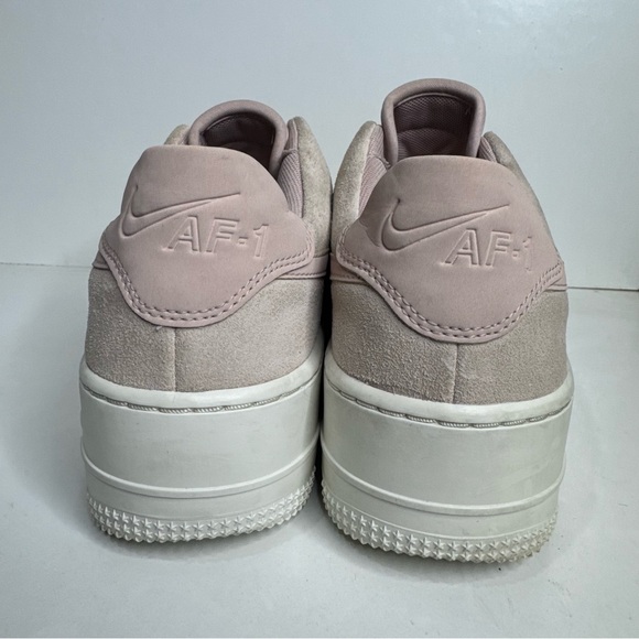 Nike Women’s size 9.5 Nike Air Force 1 sage low particle beige pink wmns shoes - Picture 3 of 11